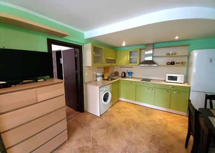 Lovely Nest With Glass Veranda Appartement